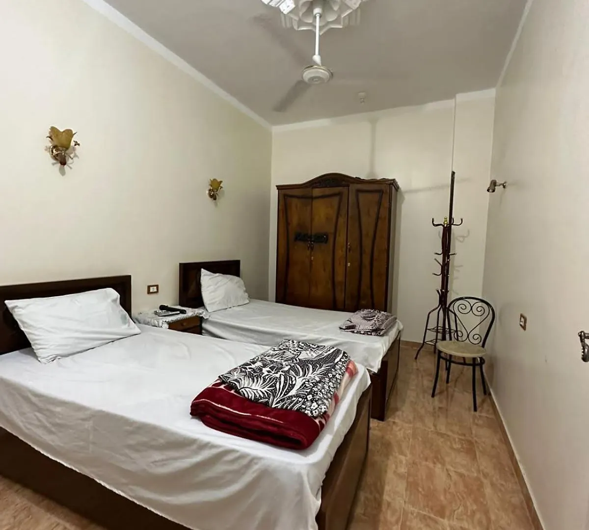 مصر الاقصر القرنة البعيرات الجزيرة Apartment Al Karnak Egypt